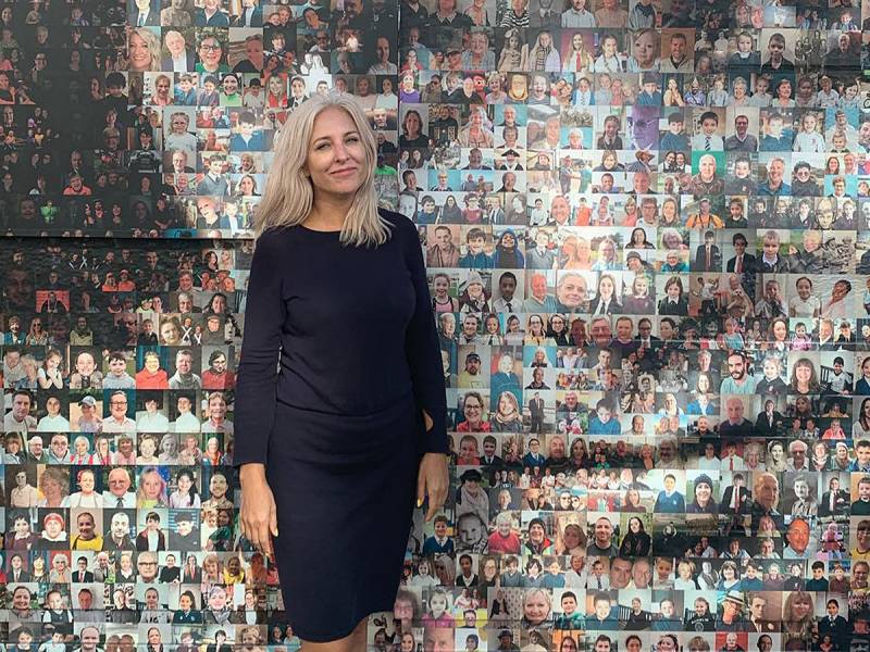 Artist Calls for Images to Create Giant People's Pictures at Excel London 