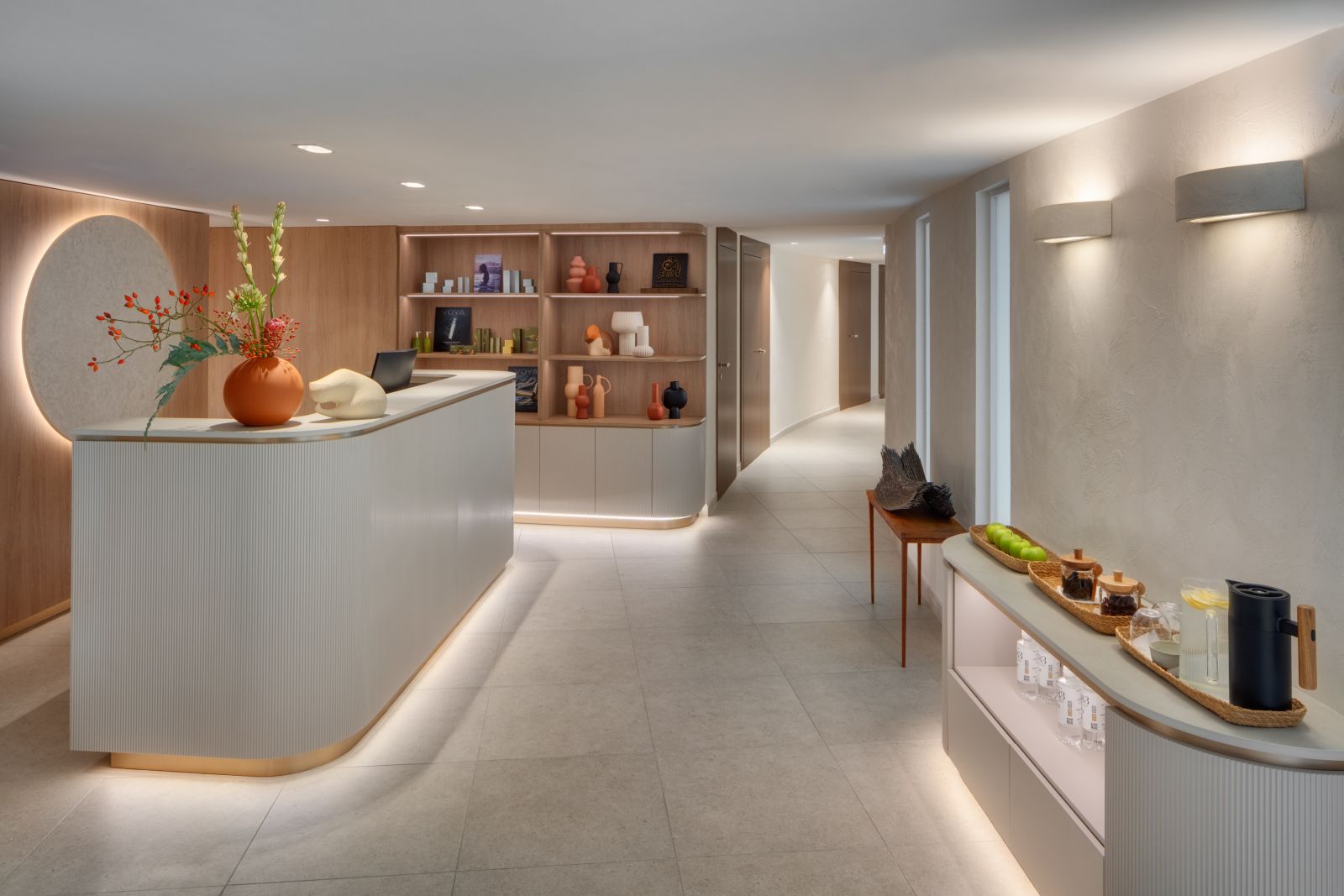 Spa Reception, Kempinski Hotel Corvinus Budapest - by Jan Prerovsky